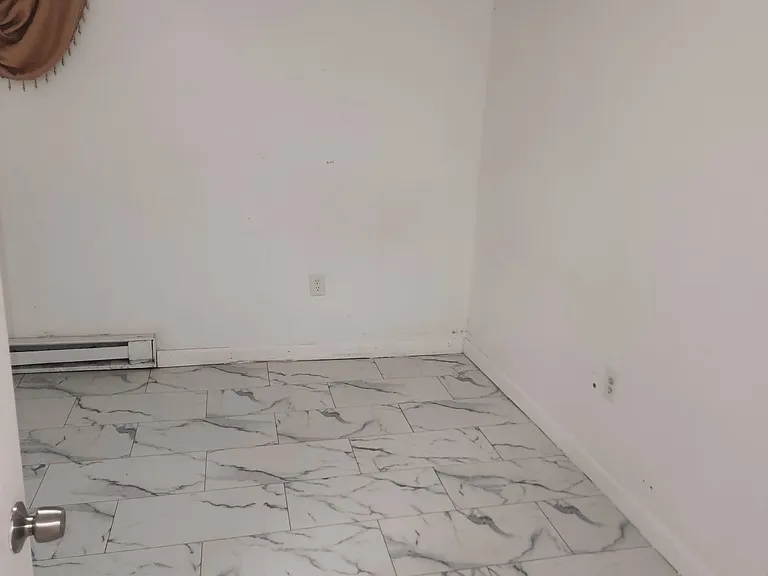 836 Atwells Ave #BASEMENT — Photo 6