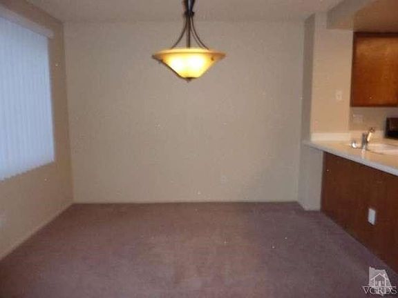 5th image of 642 Valley Oak Ave