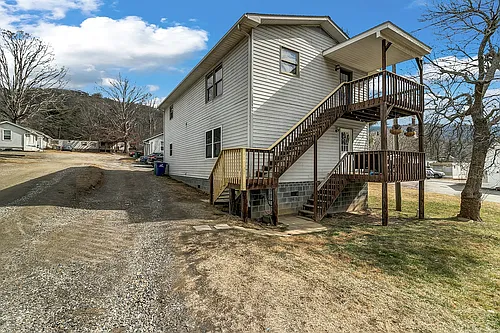1 Cobble Dr #B Photo 1