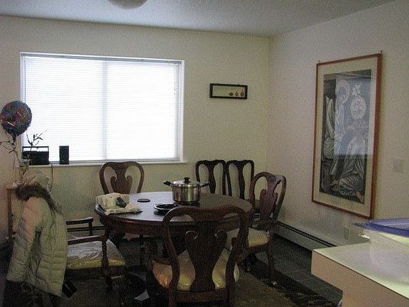 nice dinning area