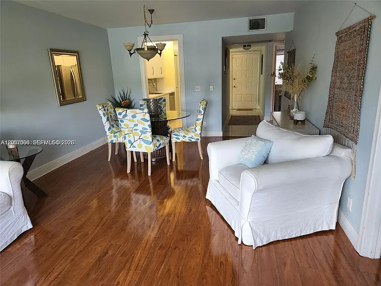 12501 SW 14th St #314R — Photo 4