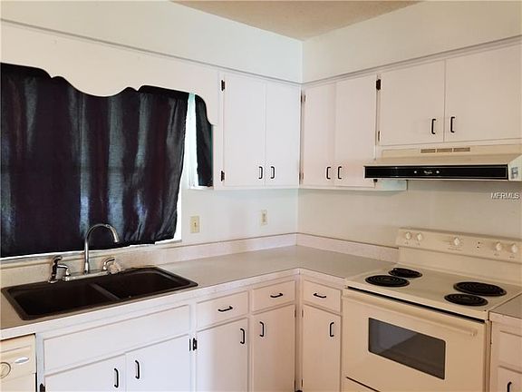 4th image of 17043 Pineridge Dr
