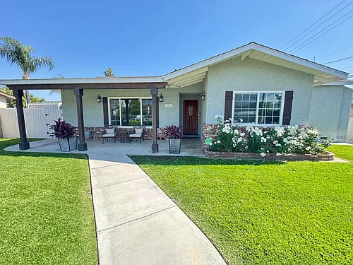 5513 D St Photo 1