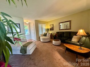 1905 Meadowlark Ln Unit 32, Charlotte, NC 28210