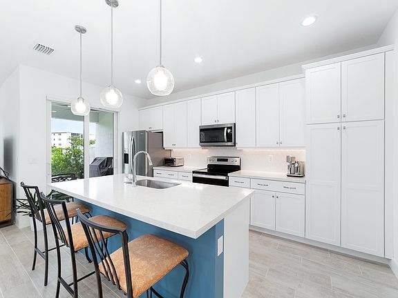 5th image of 623 Parsons Way