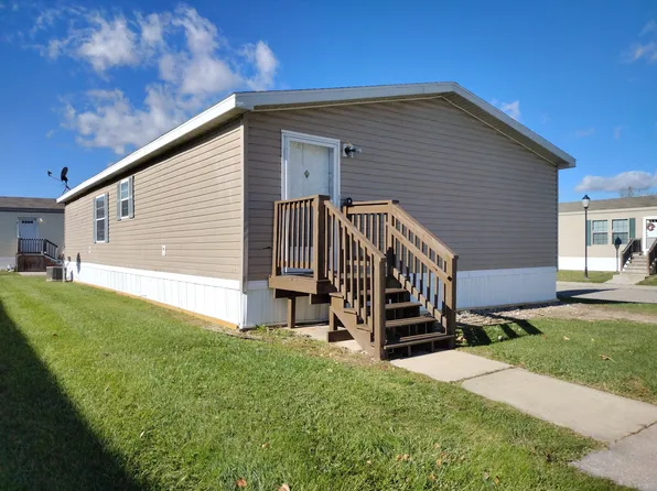 136 Pine Blf #136, Flint, MI 48504