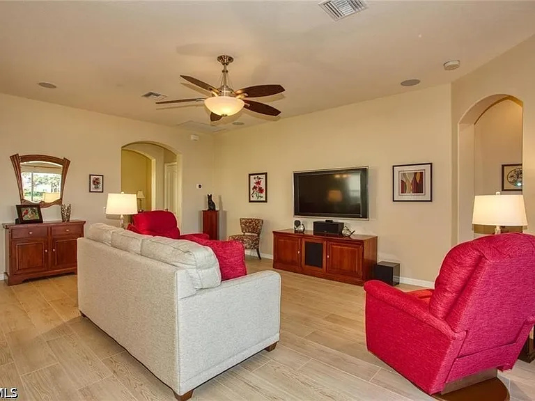 2474 Blackburn Cir — Photo 9