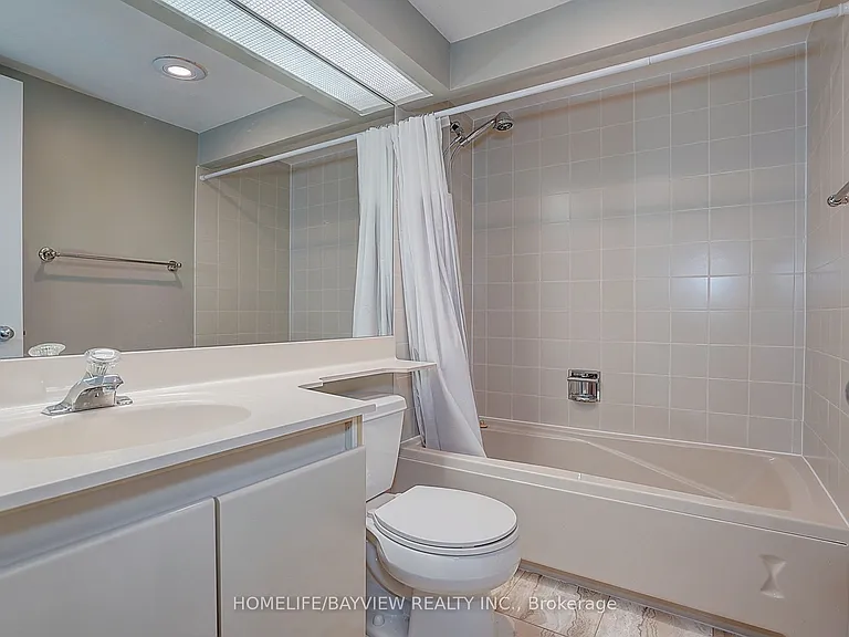 99 Harbour Sq #3108 — Photo 21
