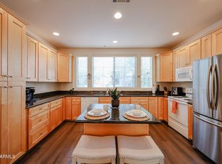 4455 E Paradise Village Pkwy S APT 1028, Phoenix, AZ 85032