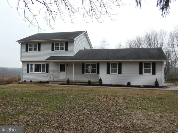 261 Lambertvl Hopewell Rd, Hopewell, NJ 08525