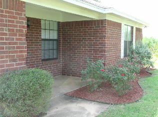 328 W Old Axtell Rd, Waco, TX 76705