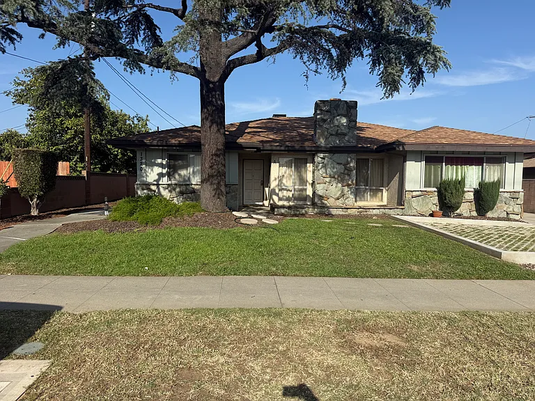 1320 S Del Mar Ave #J — Photo 8