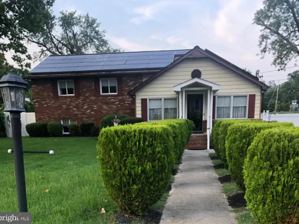 1222 Hillside Rd, Pasadena, MD 21122