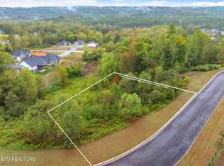 130 Black Oak Dr #40, Oak Ridge, TN 37830