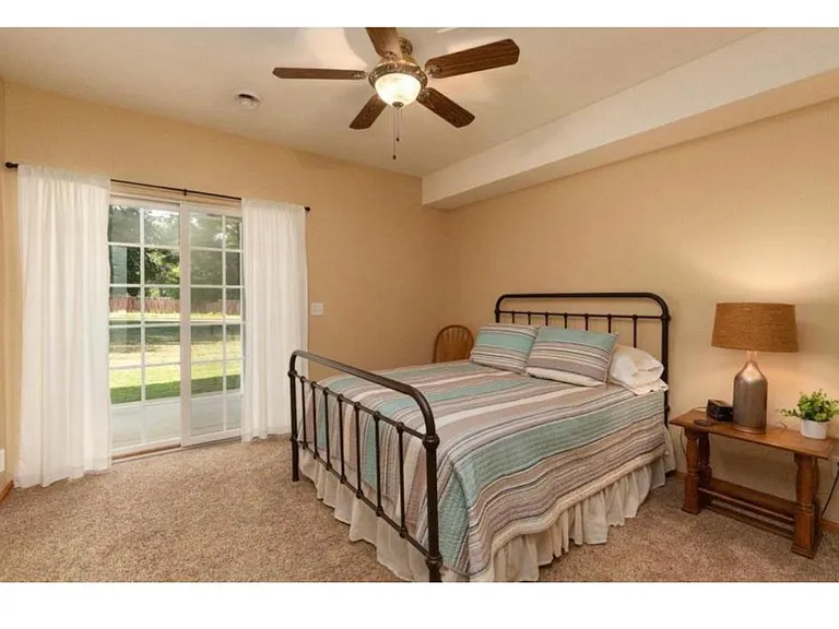 3824 Jay Ln — Photo 7