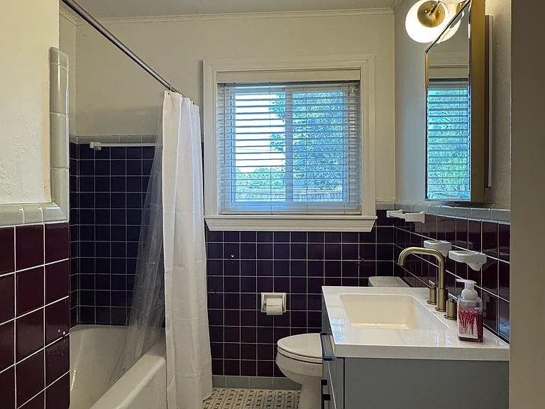 1803 Dorchester Dr — Photo 10
