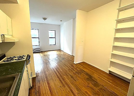 1st image of 419 E 72nd St APT 14