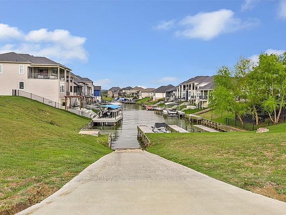 2nd image of 10776 S Lake Mist Ln