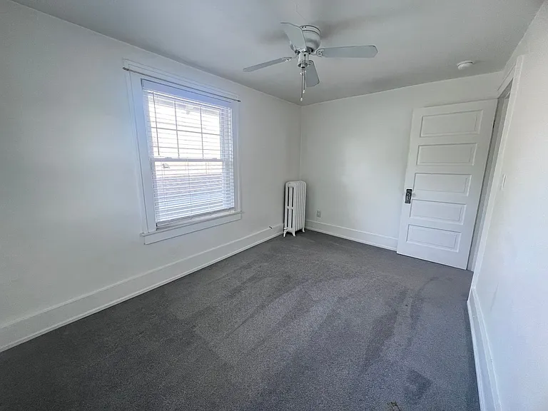 748 Crescent St NE — Photo 14