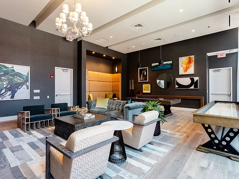 The Apartments at Lincoln Common — Photo 31
