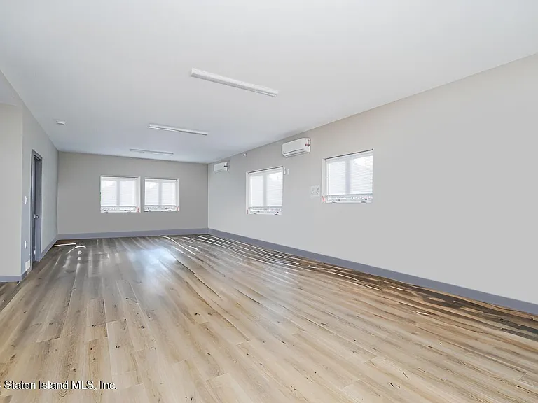 2981 Hylan Blvd — Photo 20