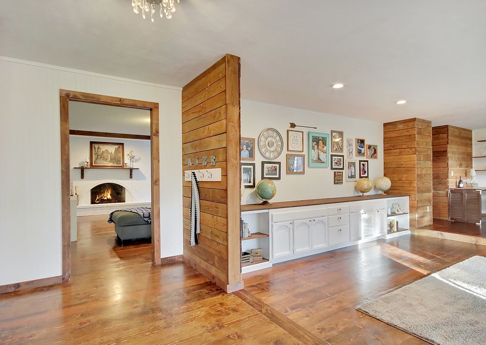 1st image of 11215 148th St E
