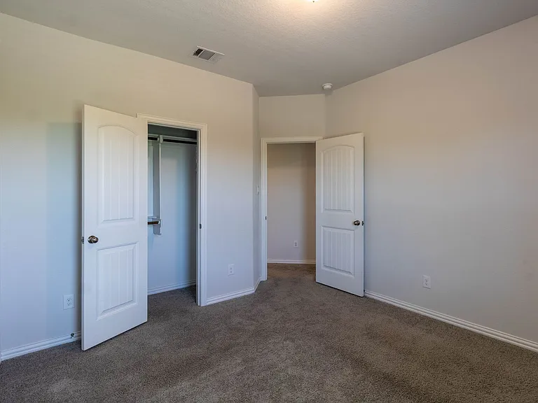 19337 Pilton Dr — Photo 42