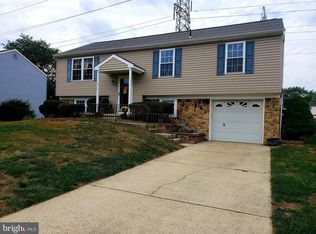 8317 Wessex Dr, Pennsauken, NJ 08109