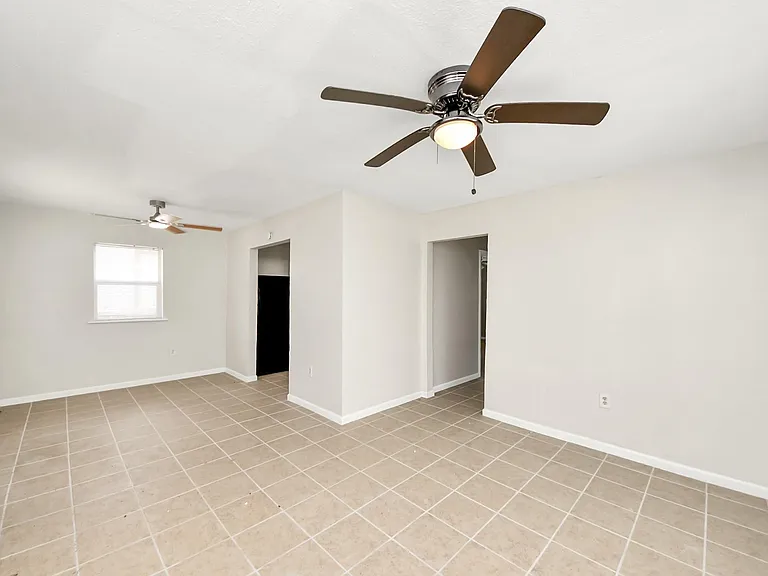 3910 Hoffman St #3 — Photo 9