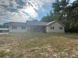 22364 Bear Ridge Dr, Crocker, MO 65452