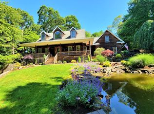 32 Carrie Ct, Wading River, NY 11792