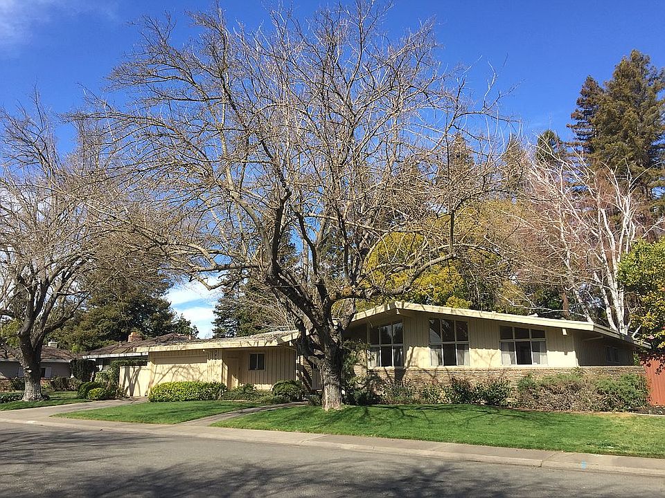 1st image of 2823 Latham Dr