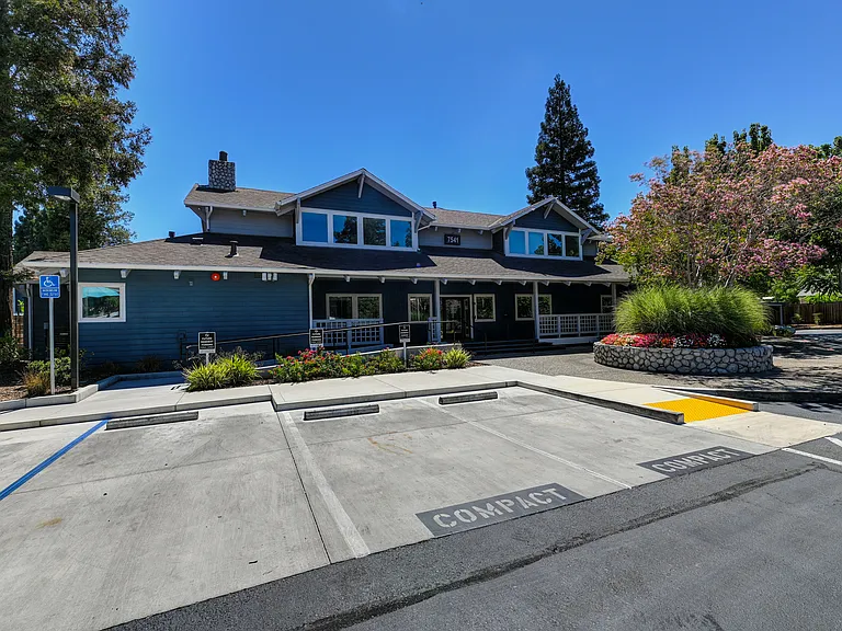 Salishan Leasing Office