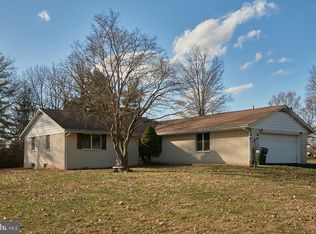 884 Ahrens Rd, Reading, PA 19606