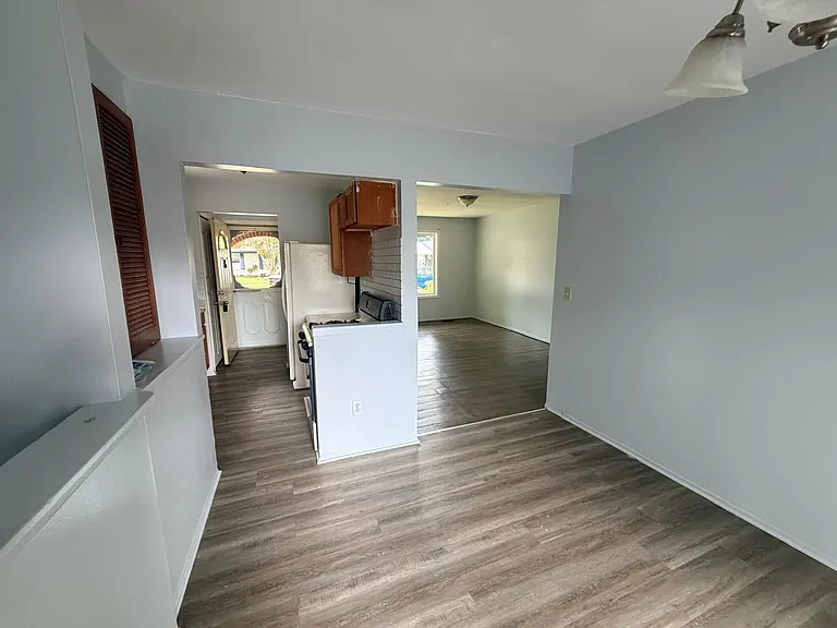 30058 Halecreek St — Photo 3