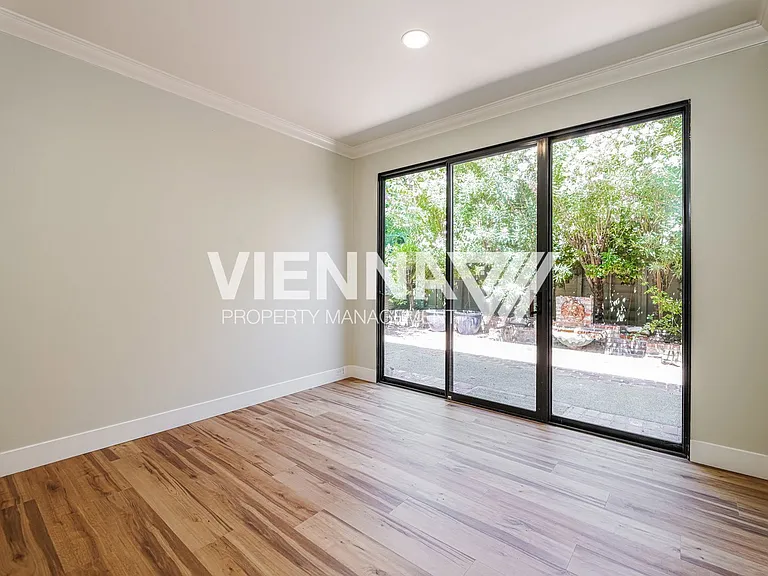 340 Wyndgate Rd — Photo 7