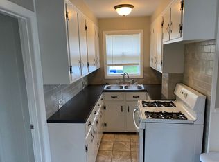 843 Stafford Rd #1, Fall River, MA 02721