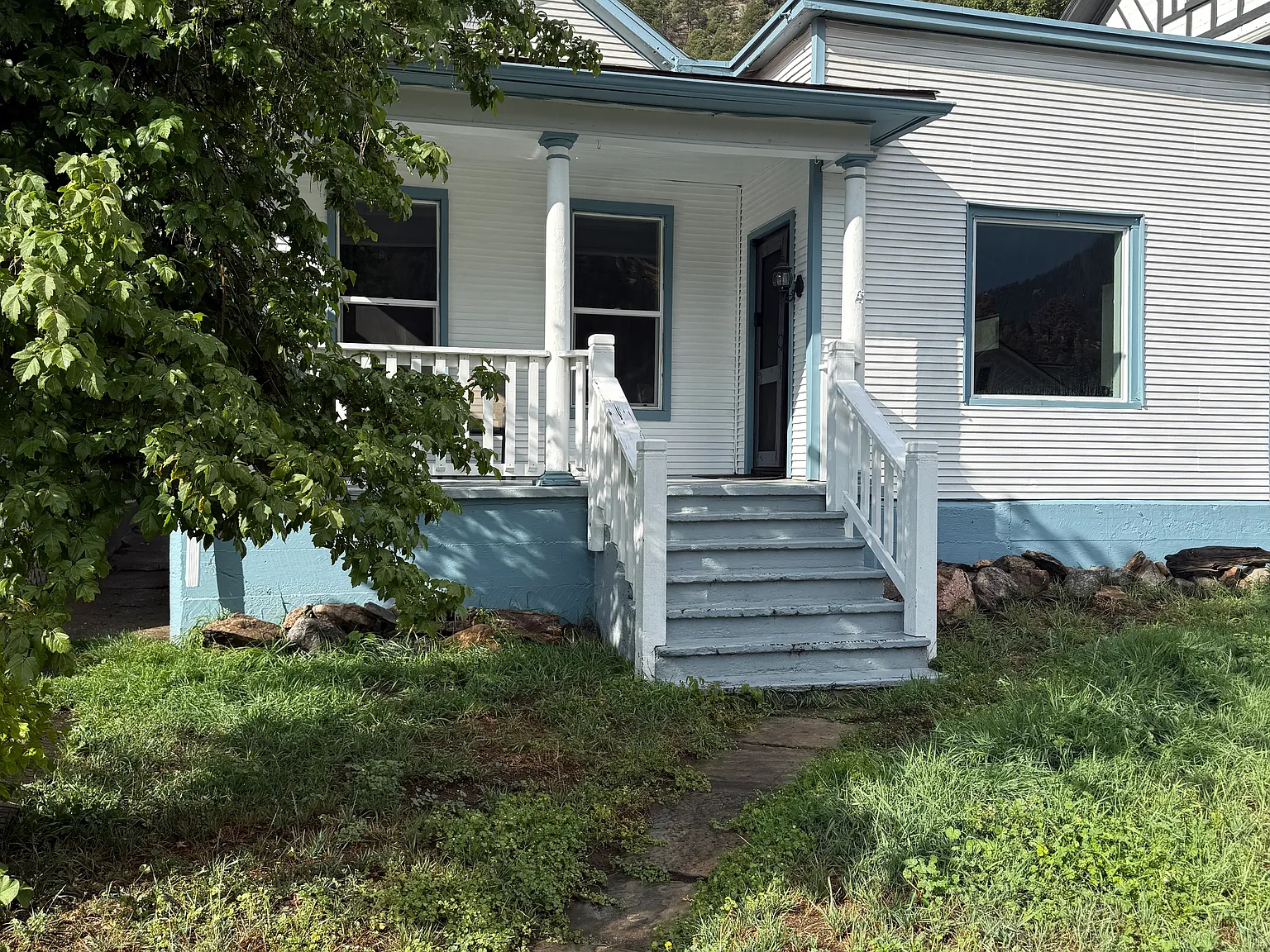 4 bed, 2150 sqft, $3,000 — Photo 2