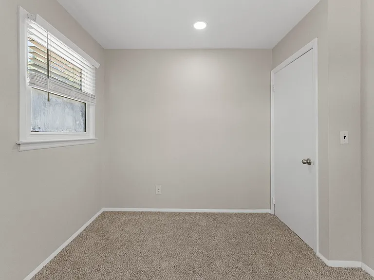 103 1st Ave #2 — Photo 10