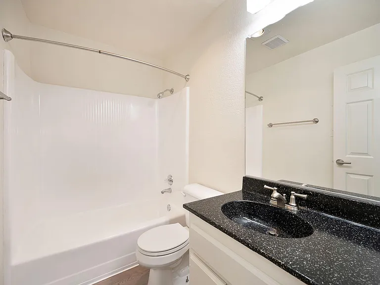 Elan Carlsbad Shores — Photo 23