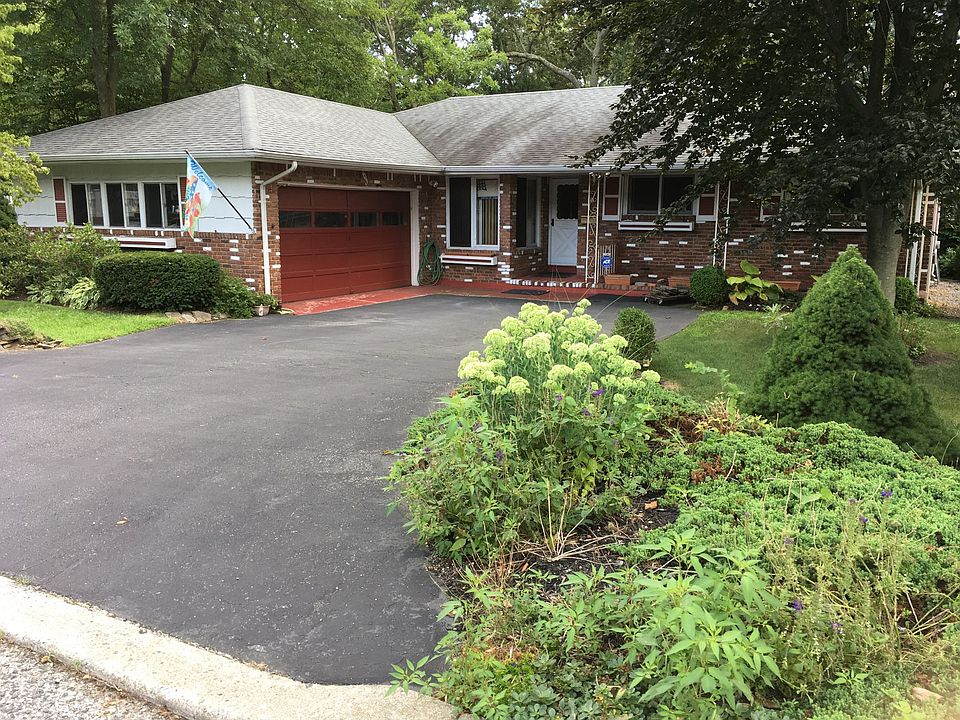 1st image of 306 Henry Ave