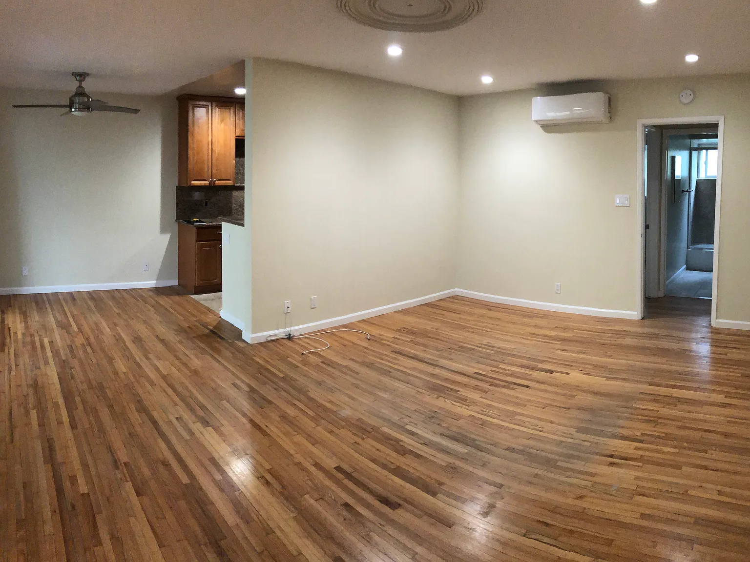 921 Lincoln Blvd — Photo 3