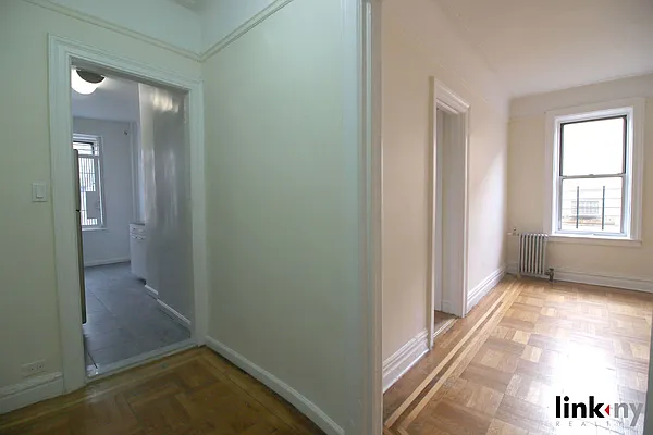 Rented by Link NY Realty | media 15