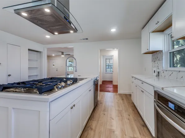 2710 Fairfax Dr, Garland, TX 75041