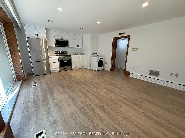 368 Spring Garden Ave #LOWER — Photo 1