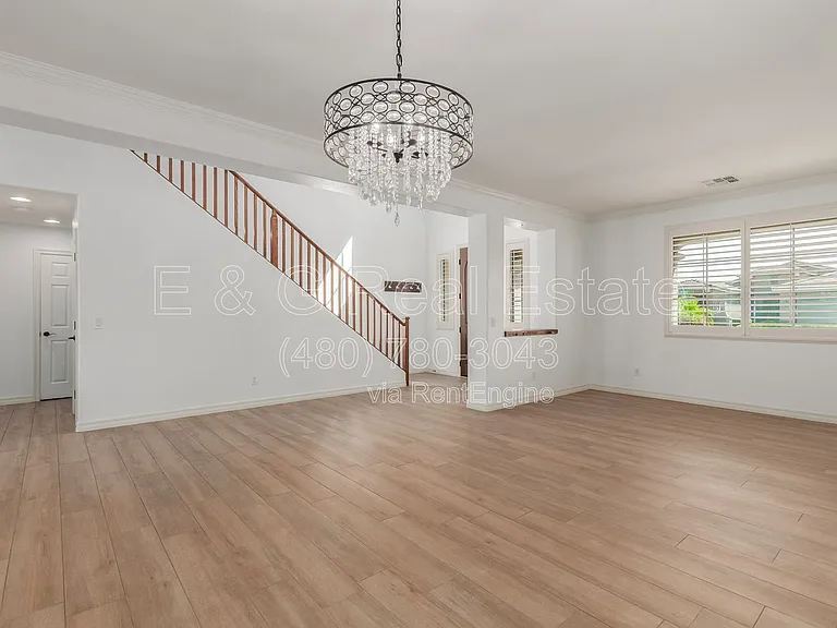 622 W San Carlos Way — Photo 4