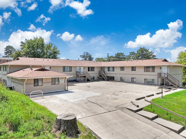 2644 Hunt St, Ames, IA