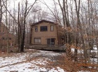 5347 Lockwood Dr, Tobyhanna, PA