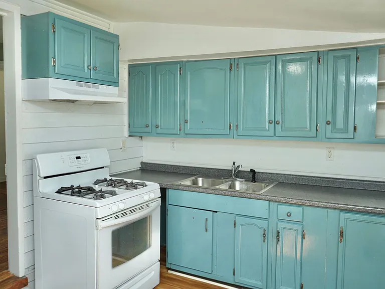 920 Anderson St — Photo 24