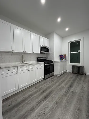 739 43rd St #1 Photo 1